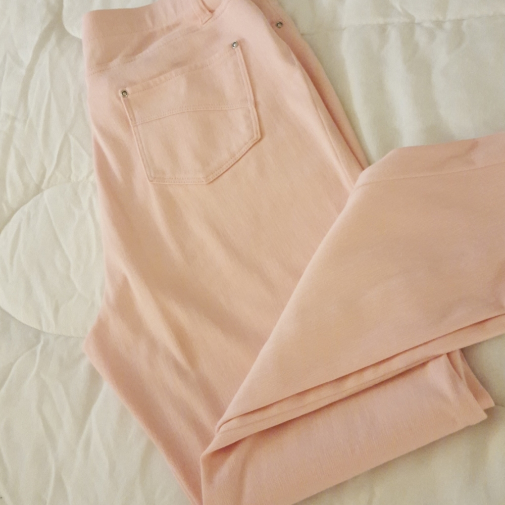 Time and Tru Leggings
